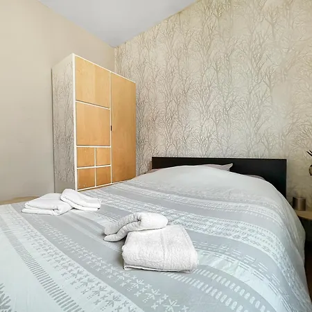 Maison Avec Jardin, à 1km Des Plages * Royan